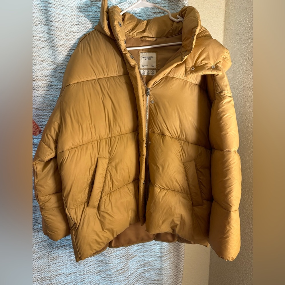 Worn once-Abercrombie and fitch puffer jacket-large (oversized)